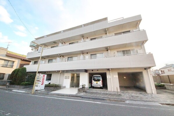 プレール・ドゥーク下井草の物件外観写真